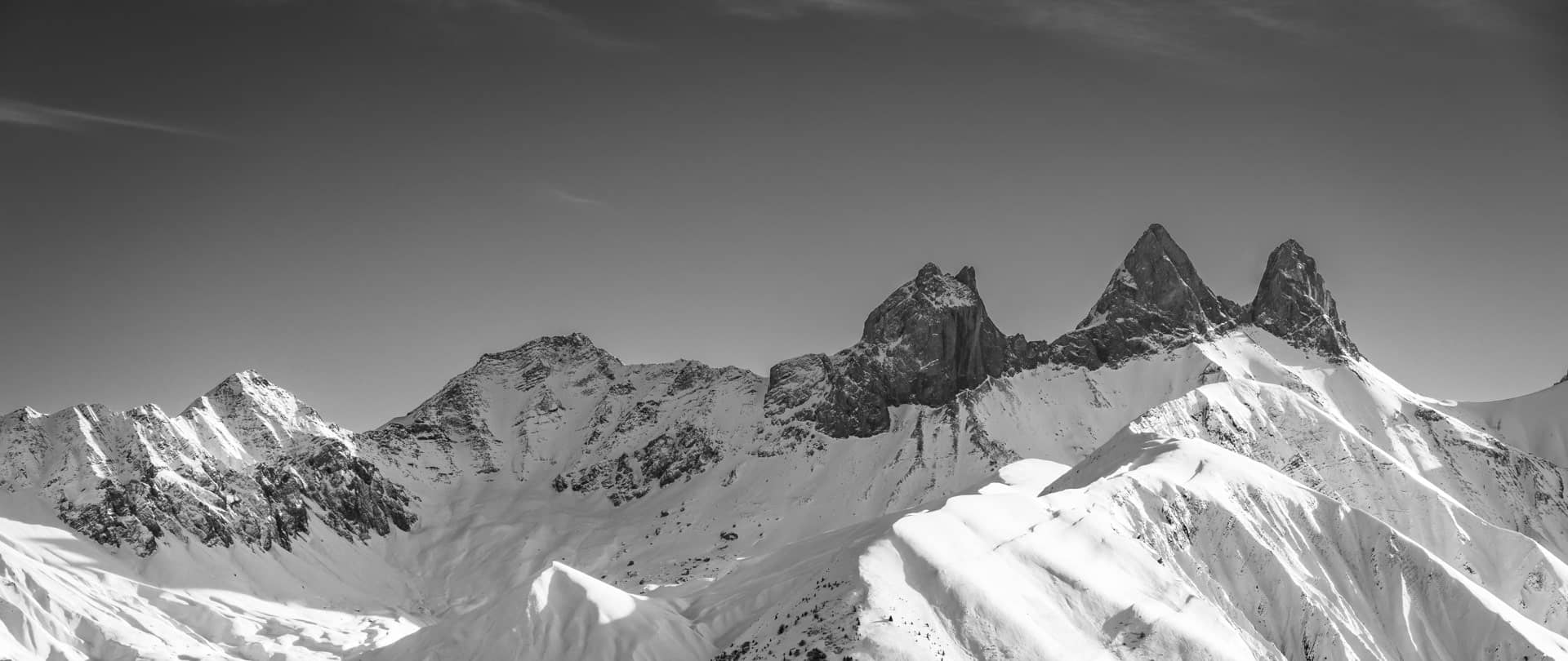 Photo des Aiguilles d'Arves, à la frontière de la Savoie et des Hautes-Alpes.